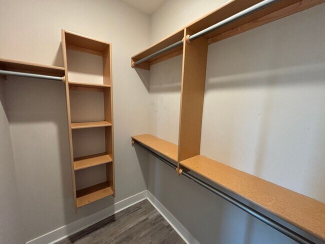 Building Photo - 2835/37 W 55th