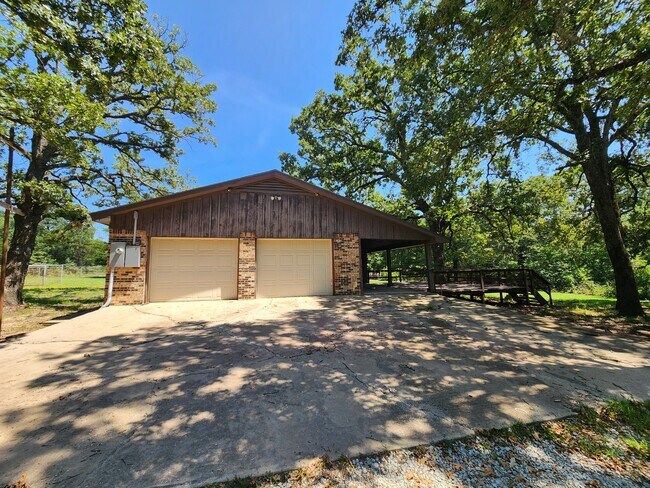 Building Photo - 8233 County Rd 1540