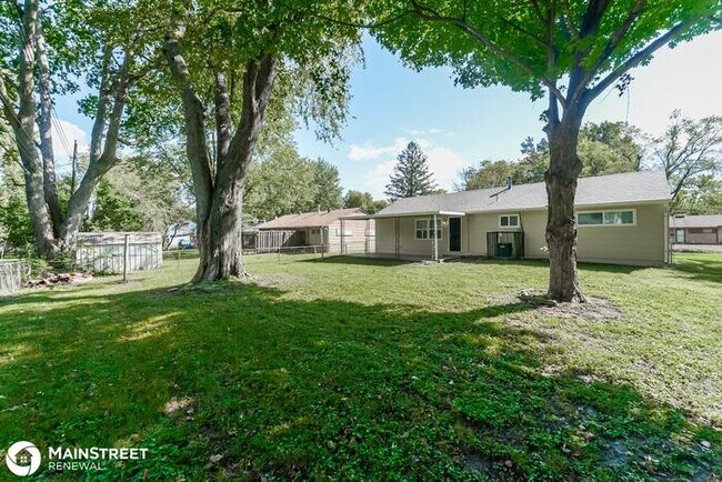 Building Photo - 11414 Richmond Ave