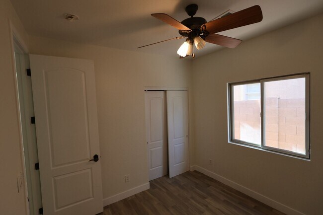 Building Photo - Remodeled 4 Bed 2 Bath Home.