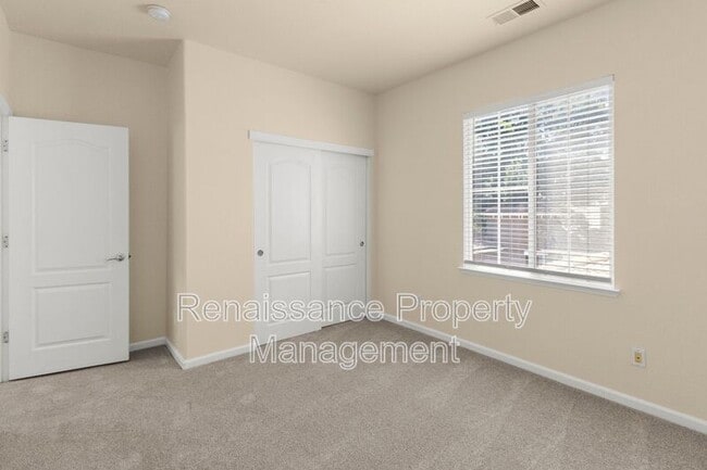 Building Photo - 785 Ellerbrook St