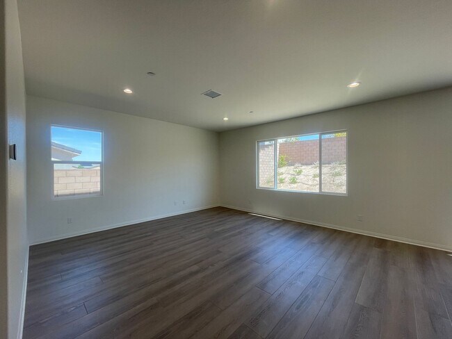 Building Photo - Victorville New Construction 5 bedroom!