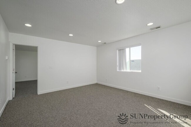 Building Photo - 3551 Sojo Dr S
