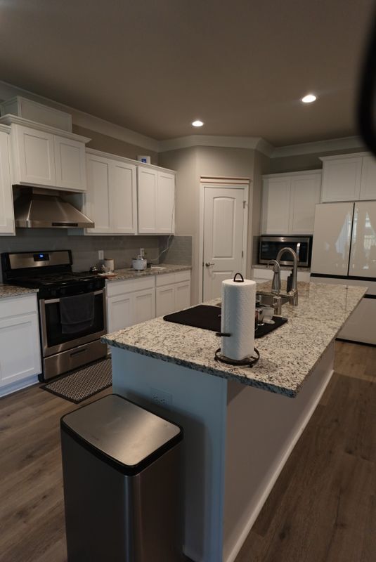 Building Photo - 401 Dua Ln
