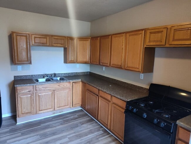 Building Photo - 2554 N 34th St