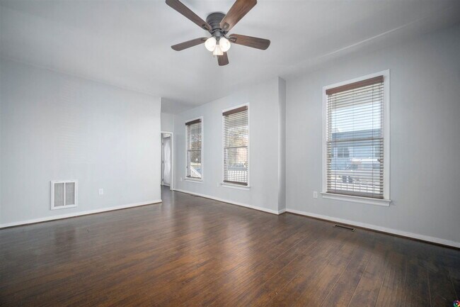 Building Photo - 931 W Leigh St