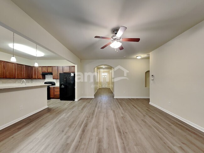 Building Photo - 118 Still Water Cir