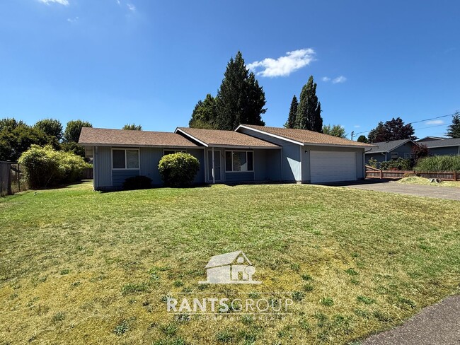 Building Photo - Spacious 3-Bed 2-Bath Tumwater Home with Large Yard! Close to I-5!