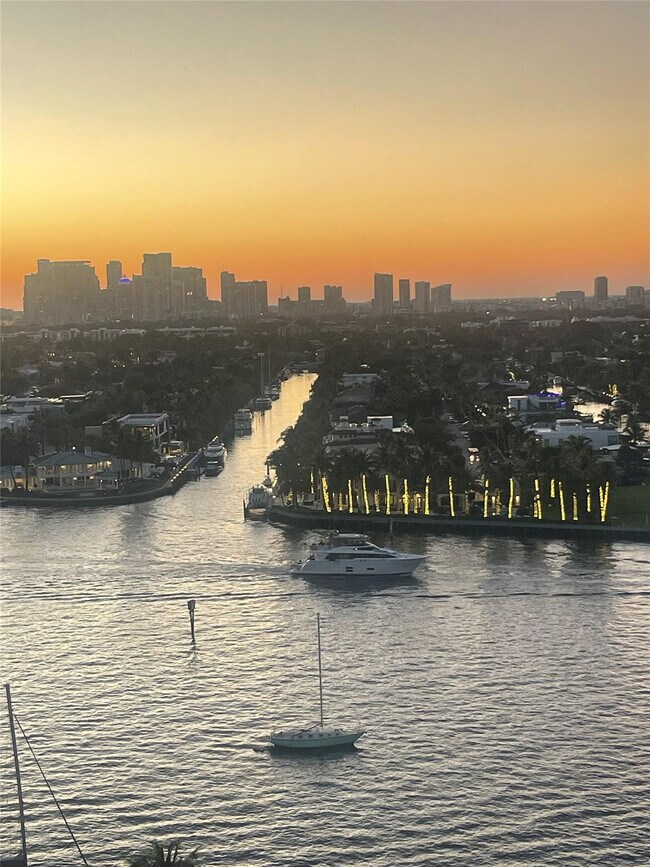 Building Photo - 153 Seabreeze Blvd