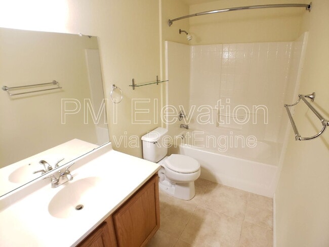 Building Photo - 8425 Pebble Creek Way