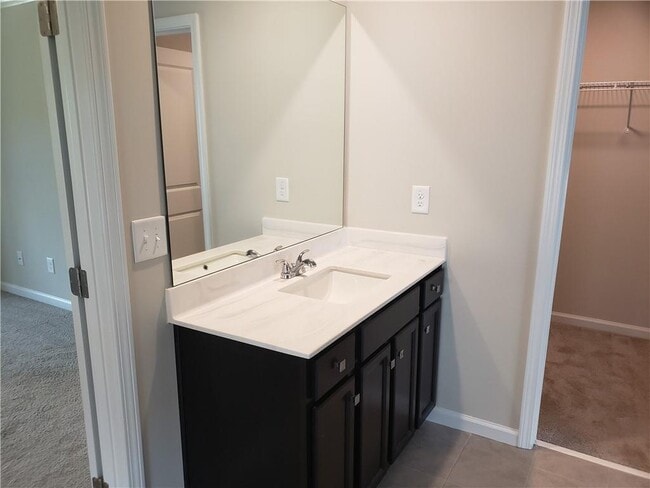 Building Photo - 6056 Fair Winds Cv