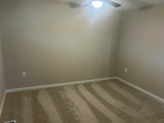 Building Photo - 104 Colby Hls Dr