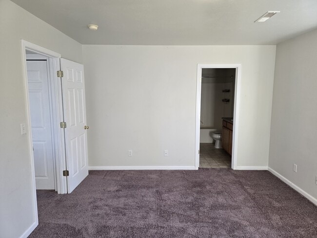 Building Photo - 745 Linda Ln