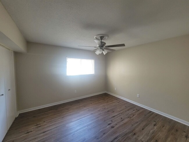 Building Photo - 154 N Auburndale St