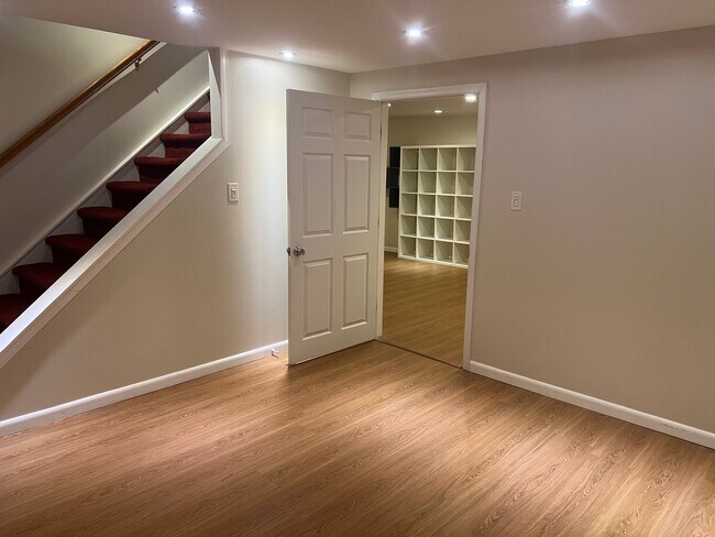 Sitting Room-Basement - 1554 Willow Pond Dr