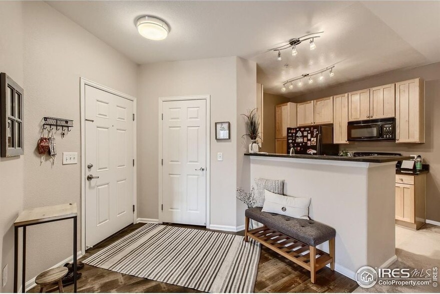 Building Photo - 3035 Blue Sky Cir