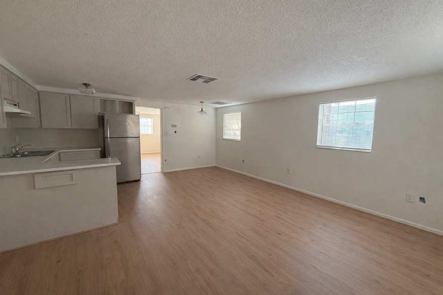 Building Photo - 6444 Adams St