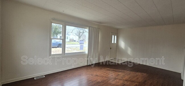 Building Photo - 4405 S Colonial Ave