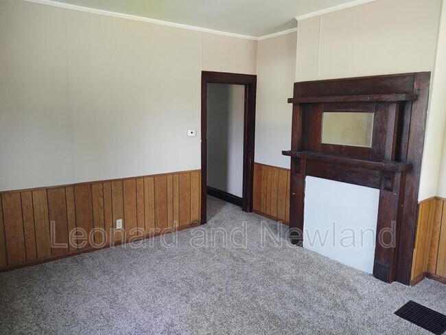 Building Photo - 102 Harrison St