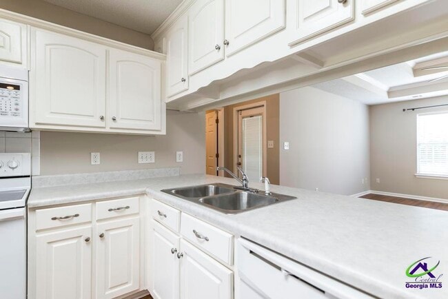Building Photo - 462 Falkirk Dr