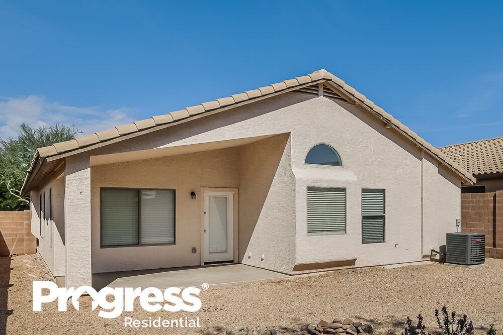 Building Photo - 28627 N Nobel Rd