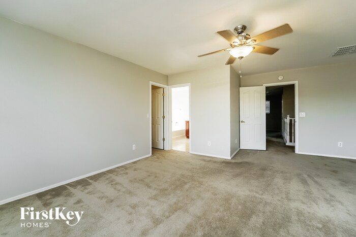 Building Photo - 5895 E Hackle Ln