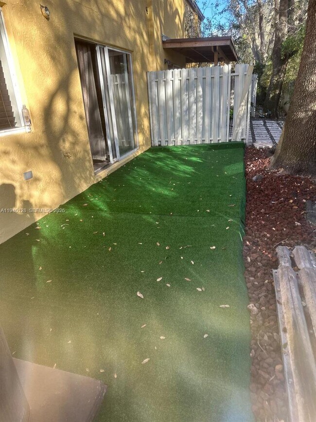 Building Photo - 10244 SW 20th St