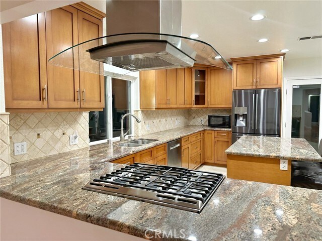 Building Photo - 5857 Balcom Ave