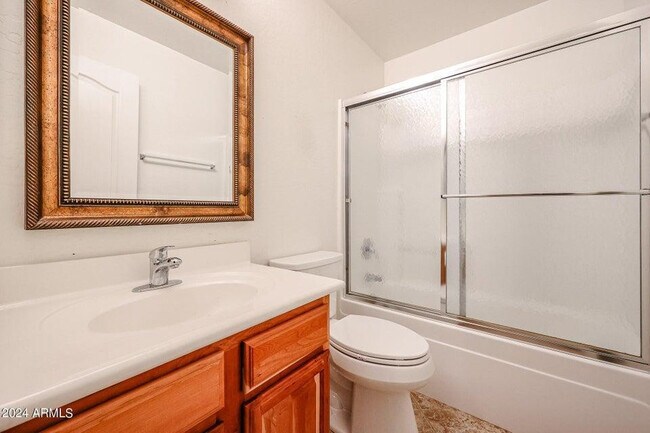 Building Photo - 3974 N Dead Wood Dr