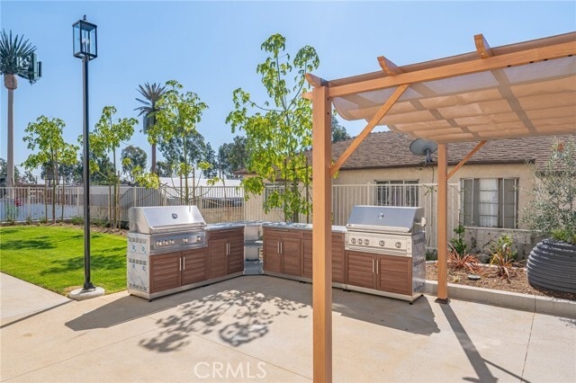 Building Photo - 160 N New Ave