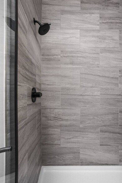 Building Photo - 421 N Pennsylvania St