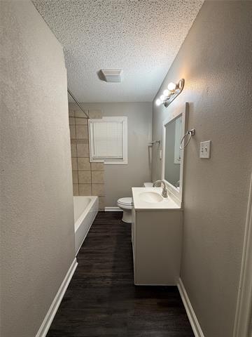 Building Photo - 1715 W Elm St