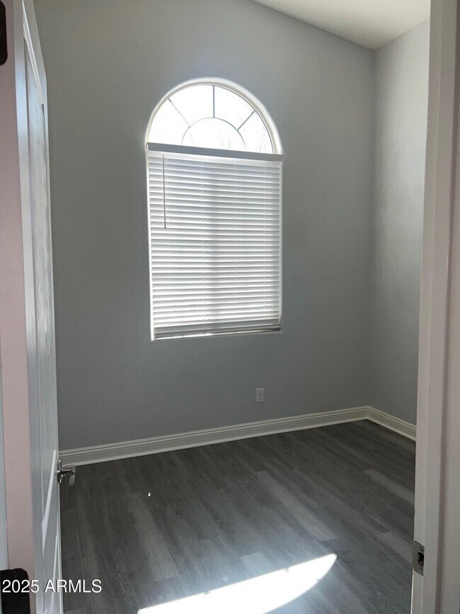 Building Photo - 11451 S Orion Dr