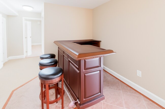 Building Photo - 3164 Lawrin Ct