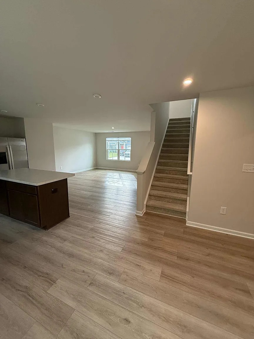 Building Photo - 60 Ventasso Dr