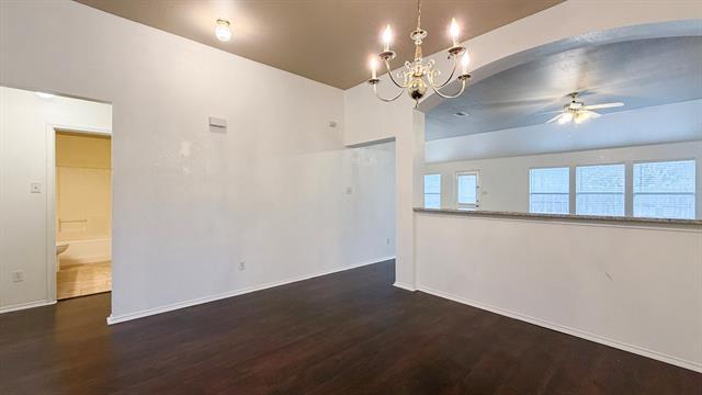 Building Photo - 1213 Maple Terrace Dr