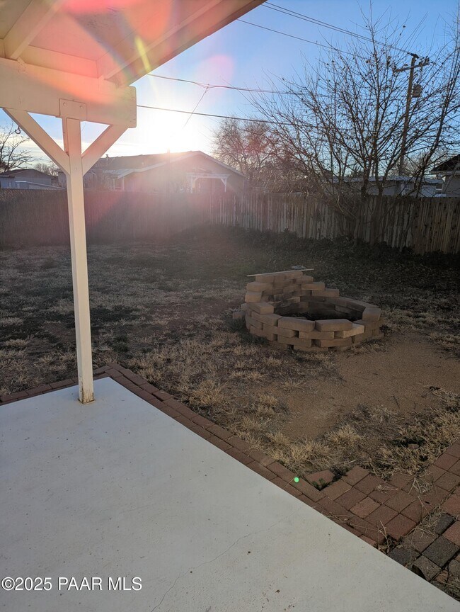 Building Photo - 4201 N Tonto Way