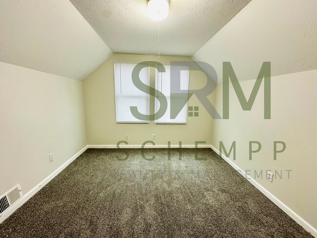 Building Photo - Updated 4BR house in Taylor Berry Neighborhood