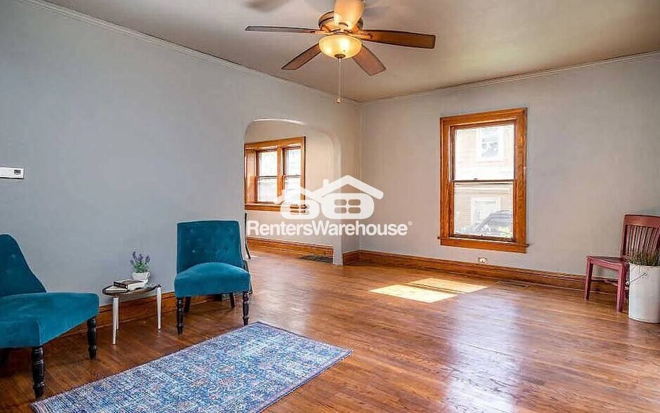 Building Photo - 2805 Kingman Ave