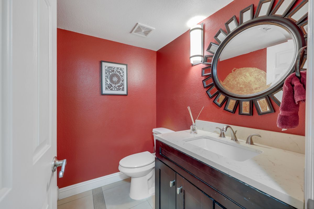 Building Photo - 3225 Mountain Spring Rd