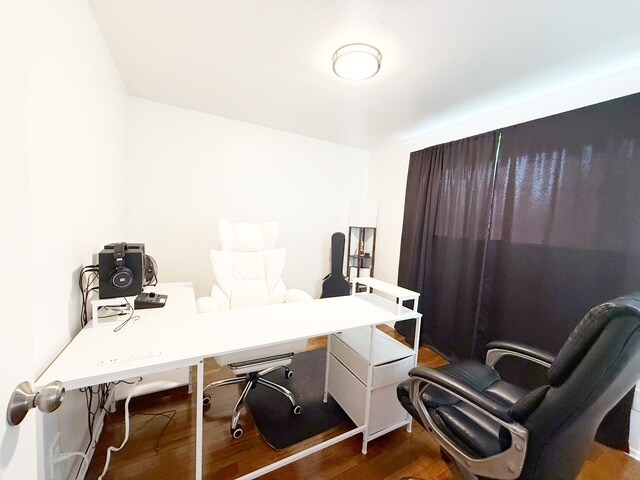 Building Photo - 318 E 28th St