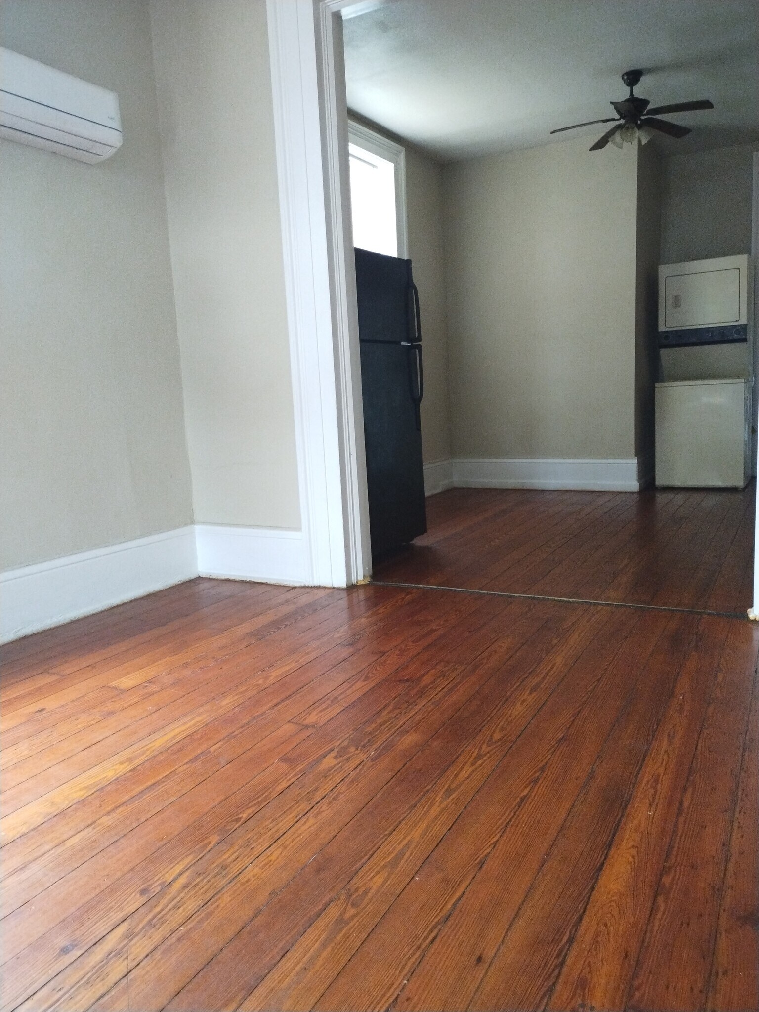 Building Photo - 2015 Josephine St