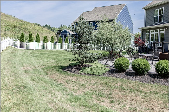 Building Photo - 152 Overbrook Dr