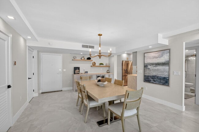 Building Photo - 3546 S Ocean Blvd