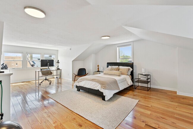 Building Photo - 243 45th St
