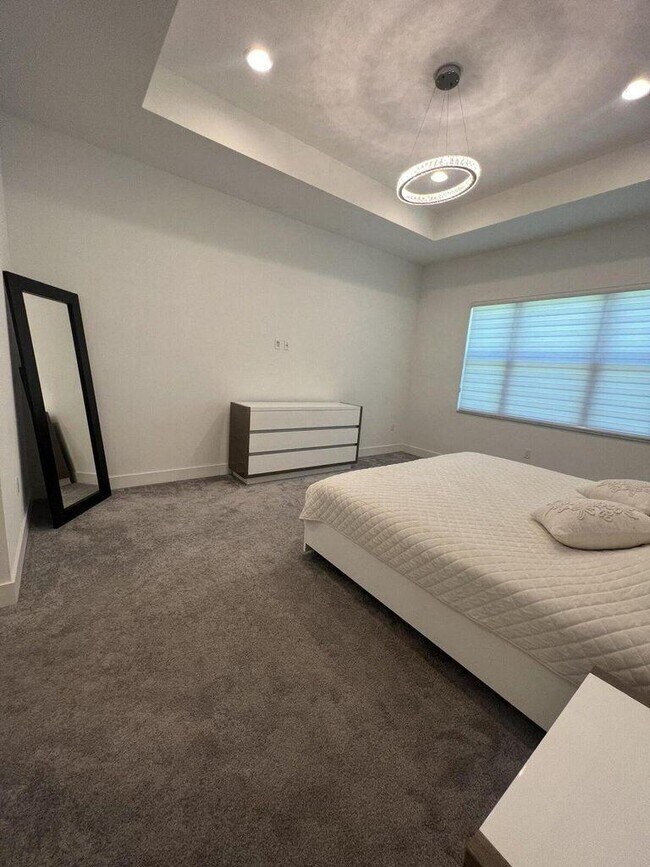 Building Photo - 17534 Rainstream Rd