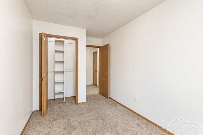 Building Photo - 6632 Stella Place