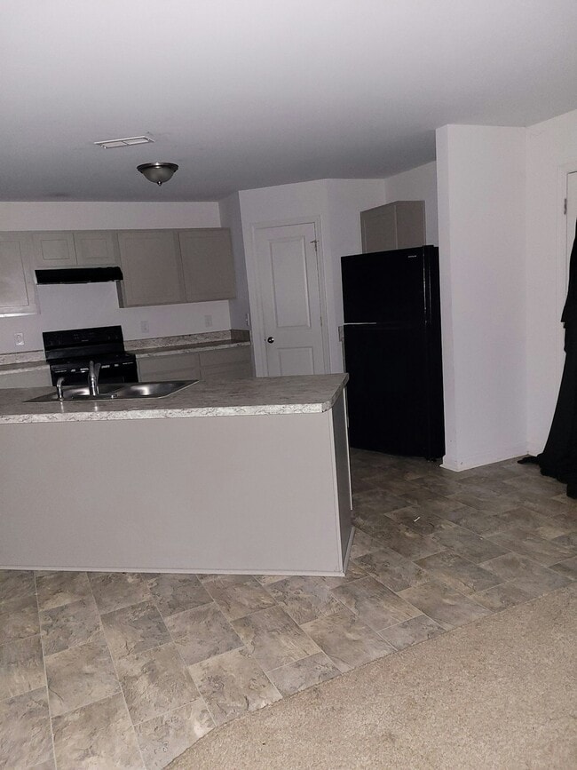 Building Photo - 285 Riley Wy