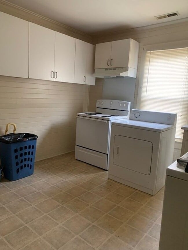 Building Photo - Cute 1 Bedroom 1 Bathroom in Asheboro