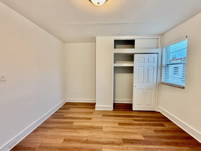 Building Photo - Just RENOVATED open floorplan 3 BED/1 BA HOME w/ WASHER/DRYER & large PATIO on Great Block in Sou...